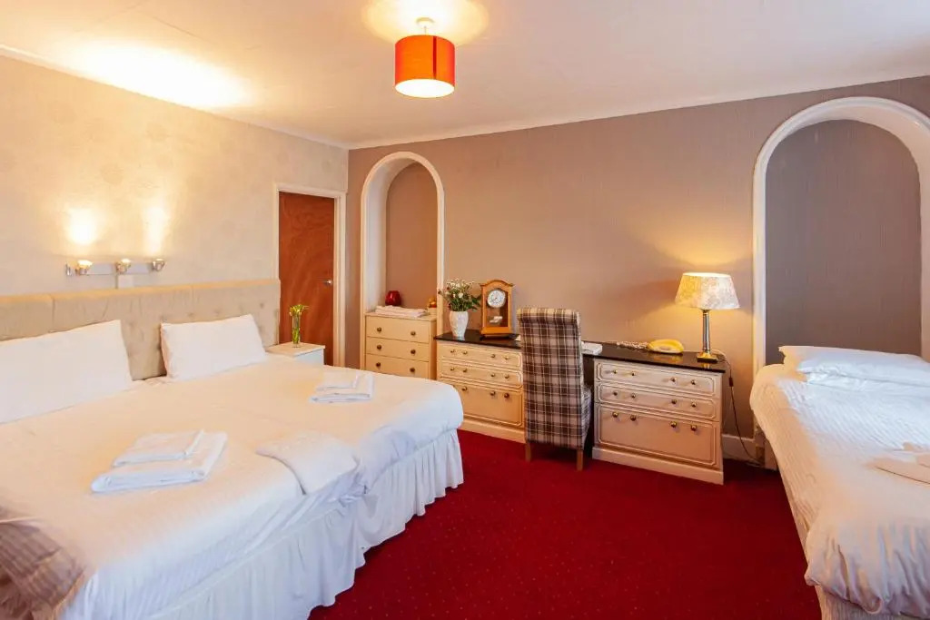 Le Chene Hotel