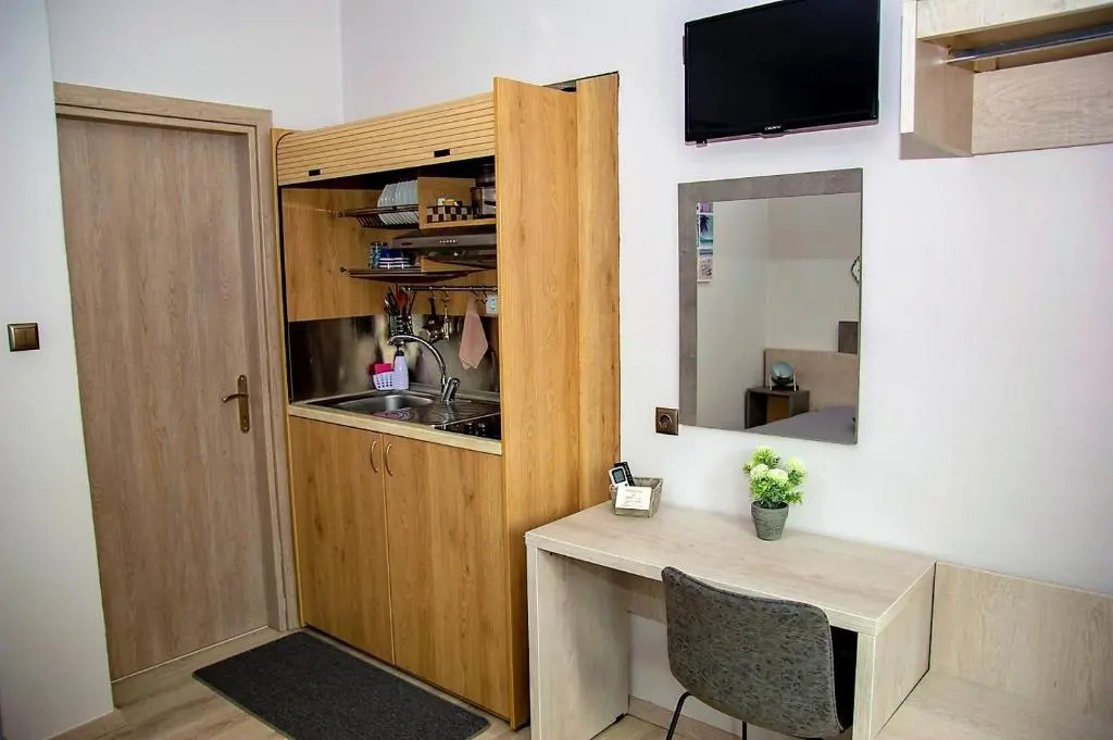 Dimitra House