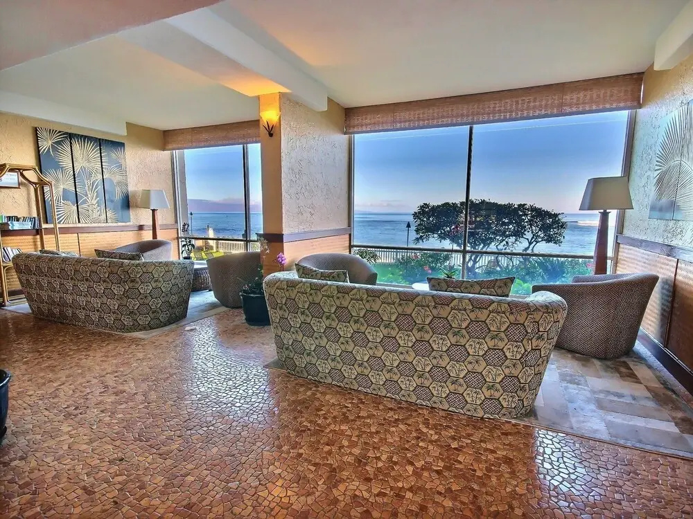 Royal Kahana #617 Studio Bedroom Condo by RedAwning