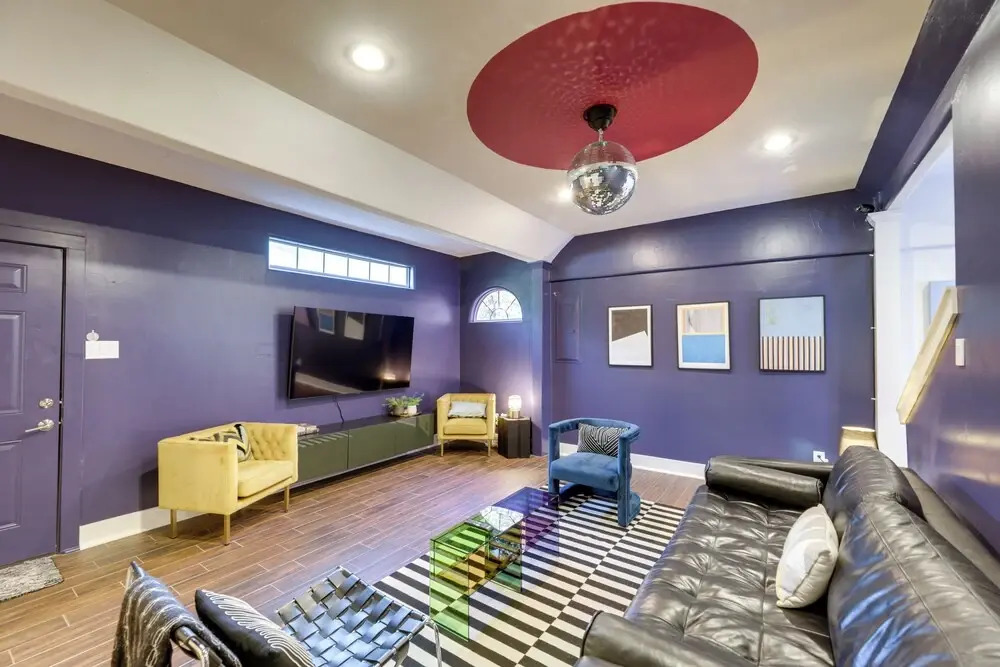 5 Mi to Dtwn Austin: Vibrant Home w/ Patio