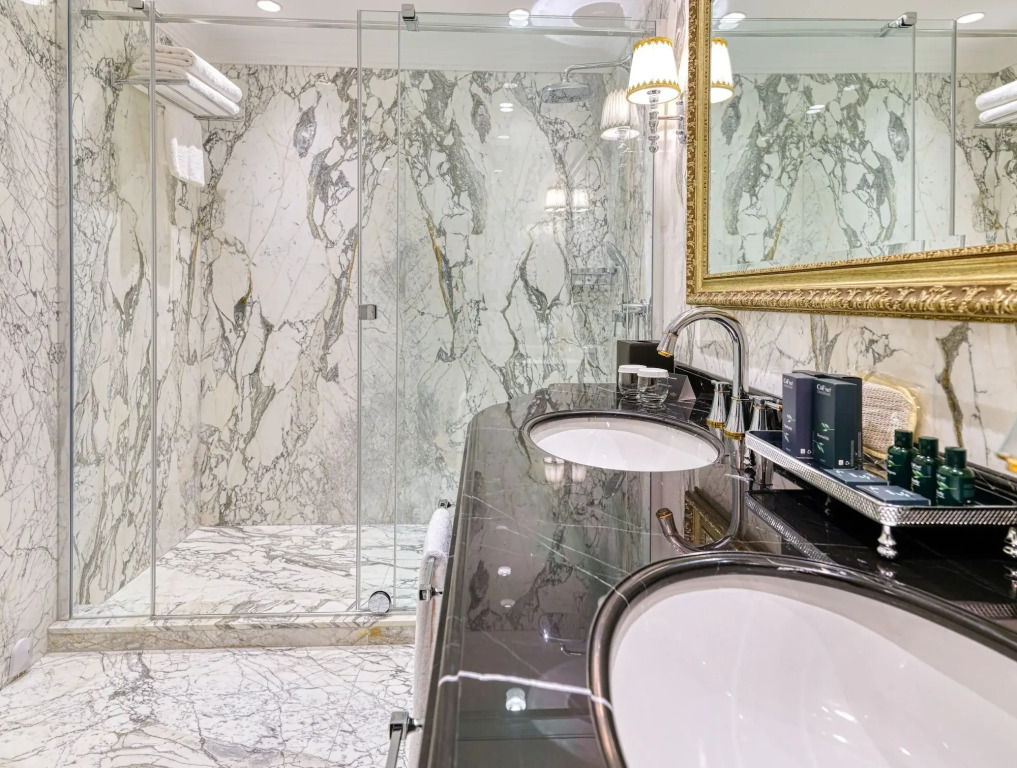 Dekalb Hotel Istanbul