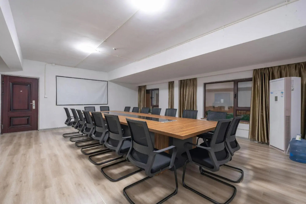 Homeinn Selected Hotel (Jinan Zhangqiu Railway Station Mingshui Ancient Town)