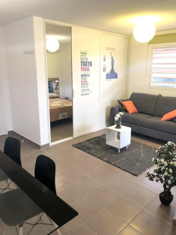 Apartment with One Bedroom in Le Moule, with Wonderful Sea View, Furnished Terrace And Wifi - 30 M From the Beach