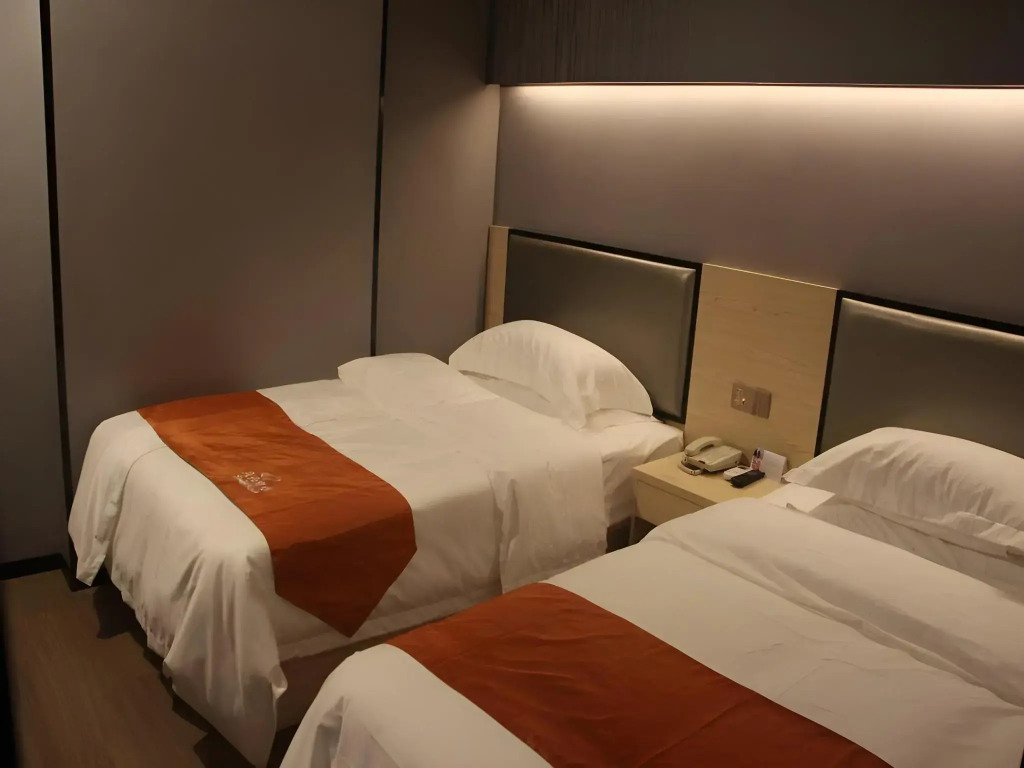 Shell Shanghai Chedun Yingshi City Yingshi Road Hotel