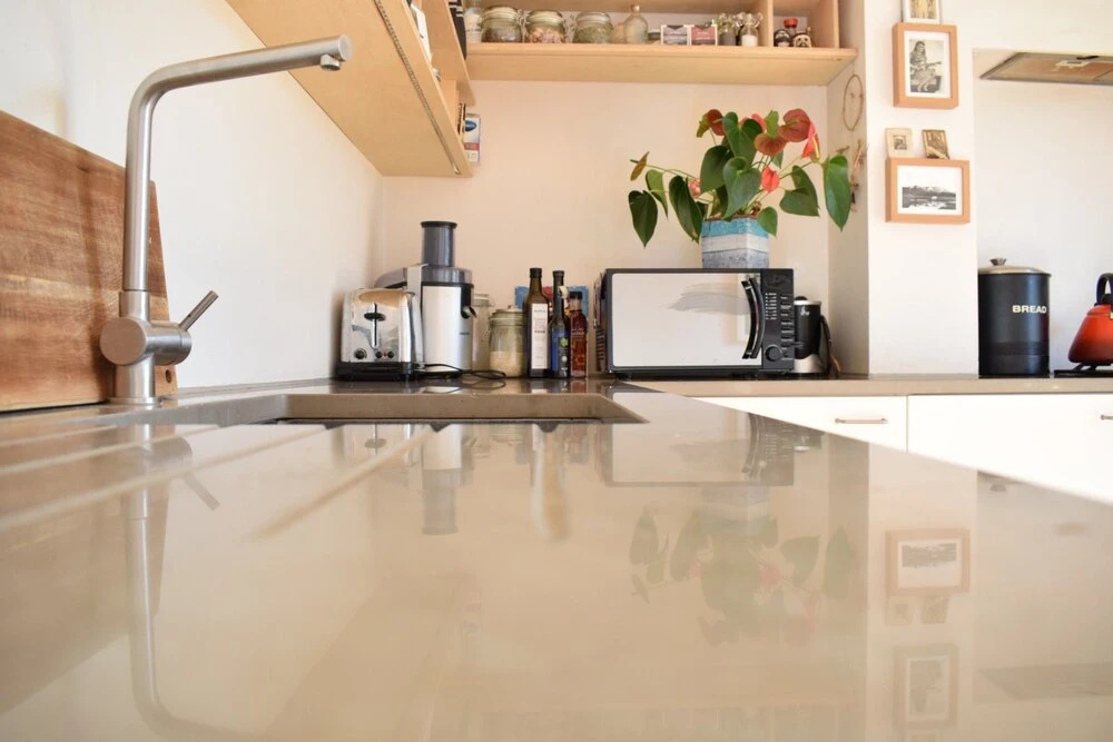 1 Bedroom Garden Flat in North West London