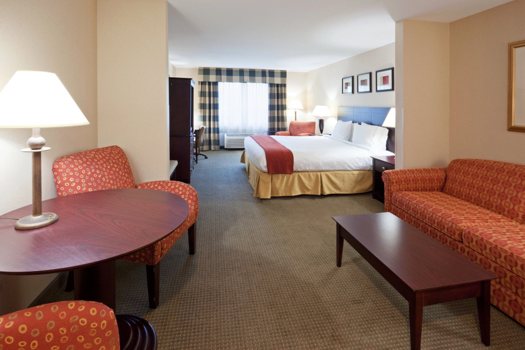 Holiday Inn Express Hotel & Suites Freeport by IHG