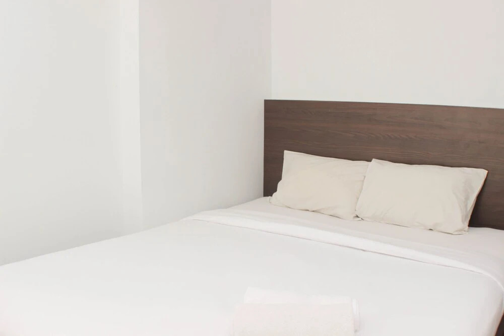 Homey And Minimalist 2Br At Patraland Urbano Apartment