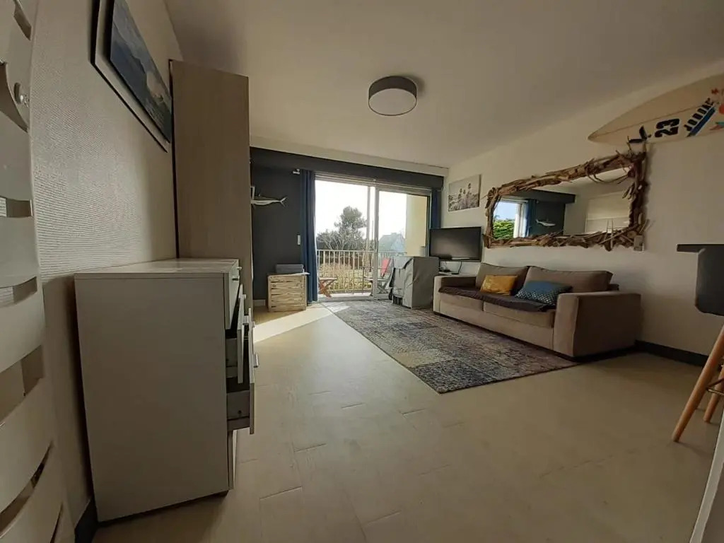 Studio 200 meters from the main beach