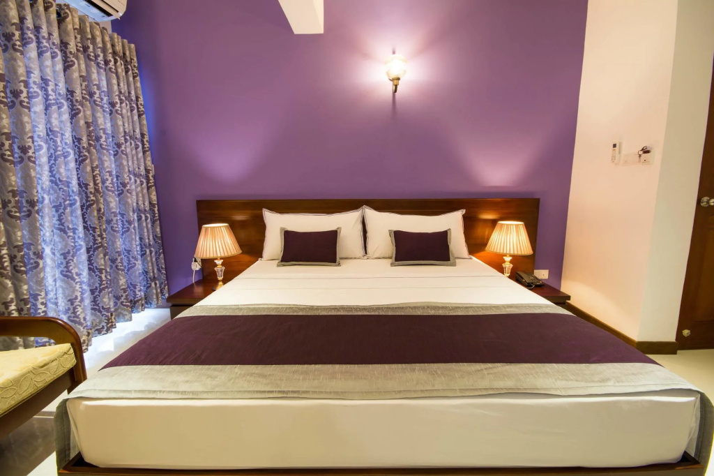 Ceyloni City Hotel