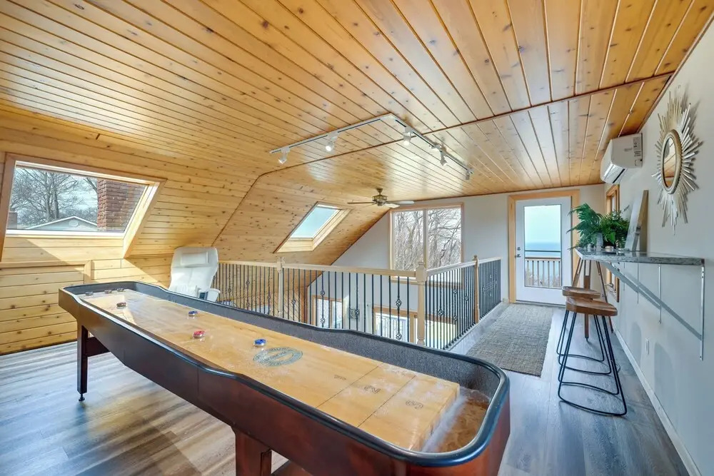 Amazing Rocky Point Retreat Overlooking the Sound!