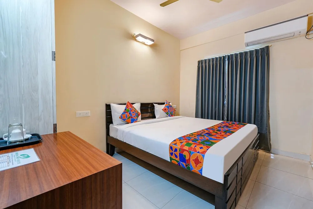 FabHotel Crystal Suites - Marathahalli