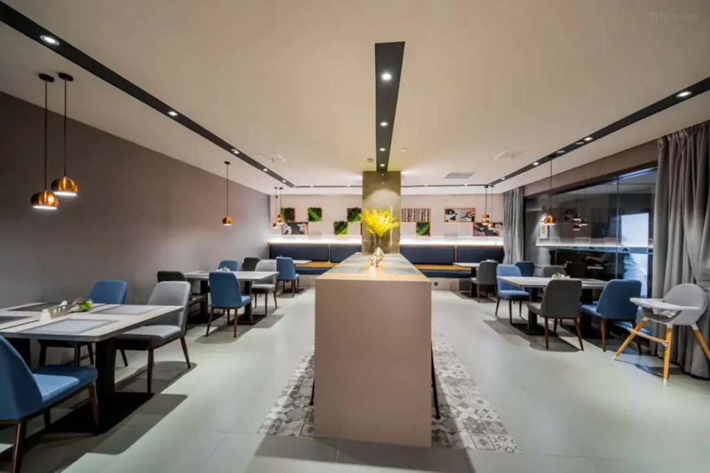 Homeinn Selected Hotel (Suzhou Shengze Dongfang Textile City)