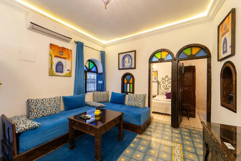 DAR NOKHBA INN