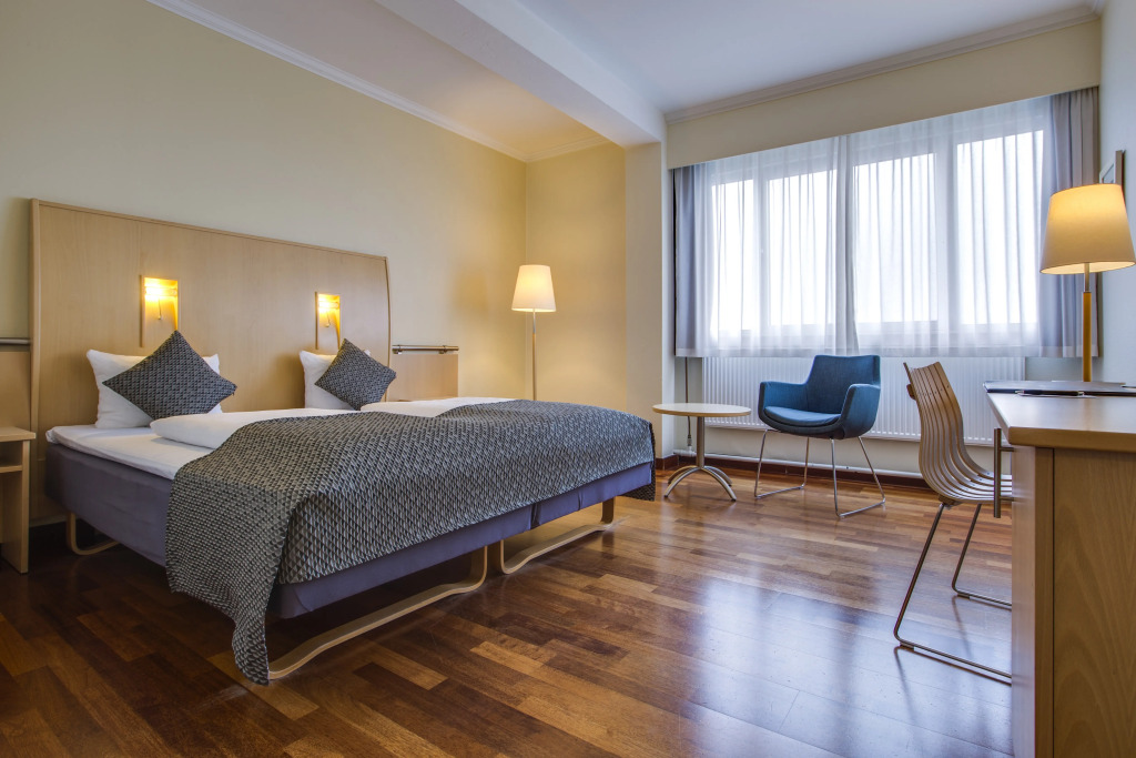 Best Western Plus Airport Hotel