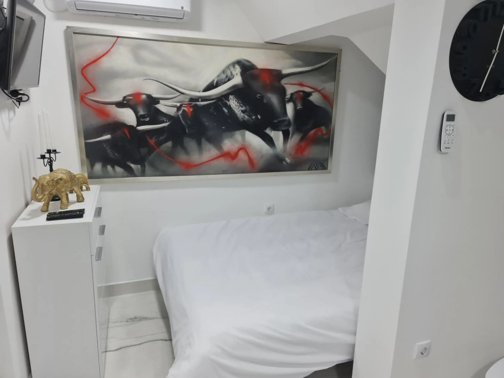 River side suites