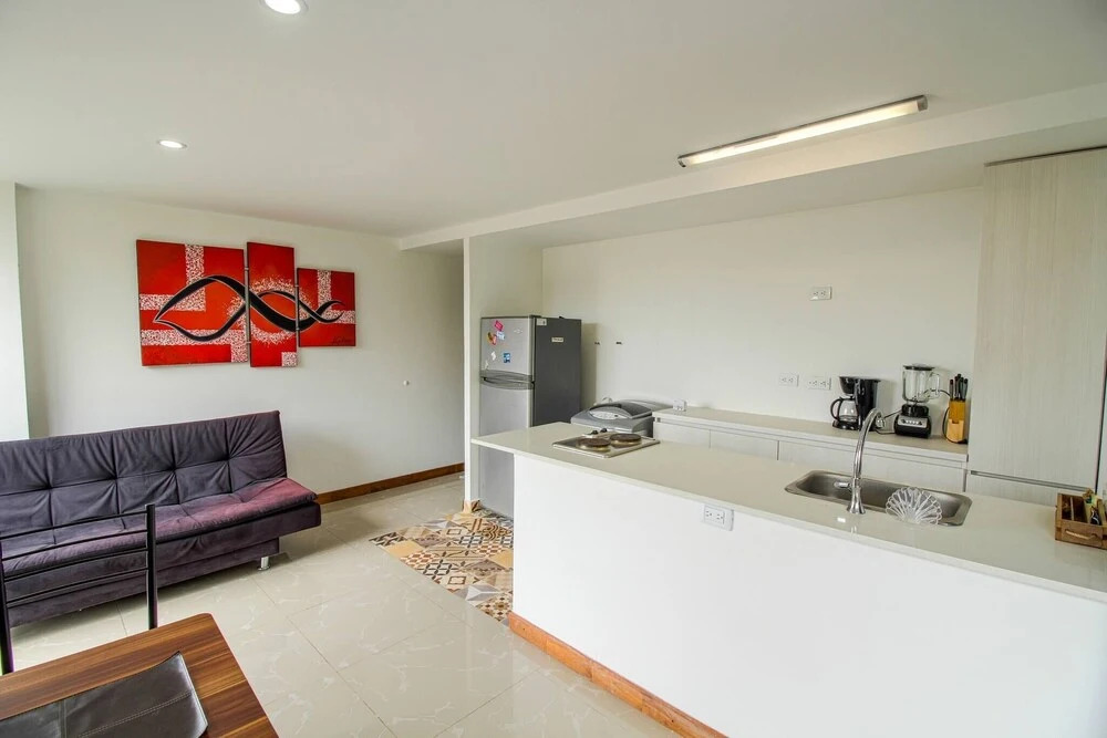 El Tesoro Studio Apartment High Floor 16