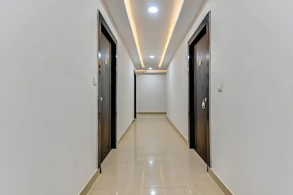 OYO Flagship 46682 New Andra House