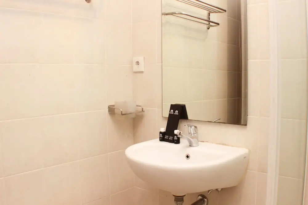 Comfy and Great Location 2BR Apartment at Thamrin Residence By Travelio