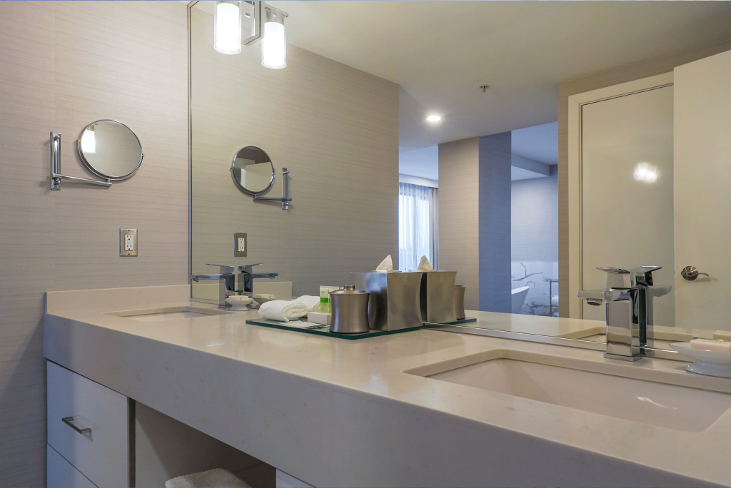 Executive Plaza Hotel Metro Vancouver