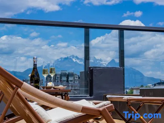 Tianruihua Garden Hotel (Xianghe Commercial Plaza in the Old Town of Lijiang)