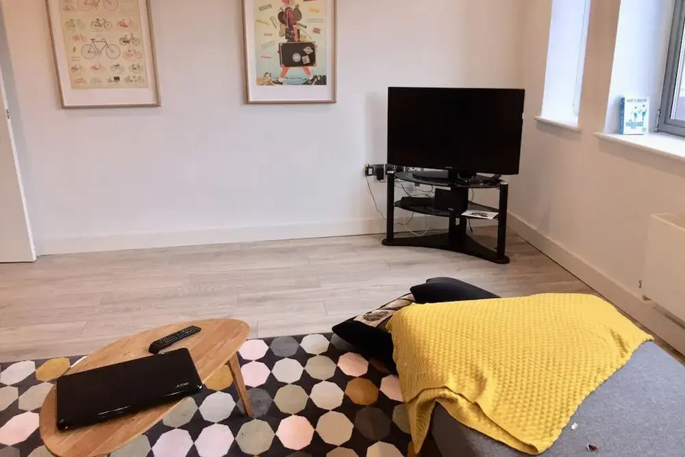 Modern 1 Bedroom Apartment in the City Centre