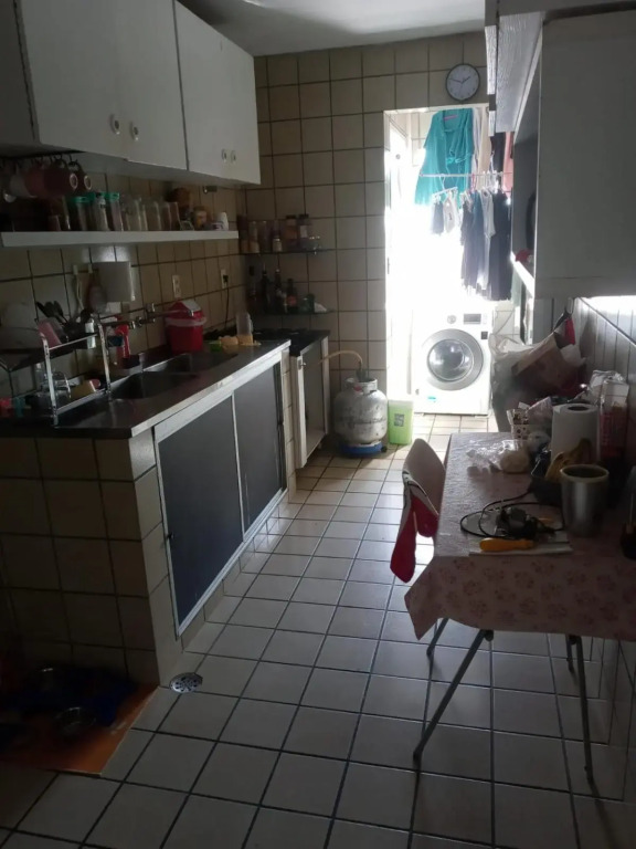 SUITE com BANHEIRO PRIVATIVO e QUARTO DUPLO