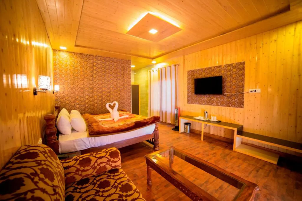 KVR Clarks Inn, Kufri