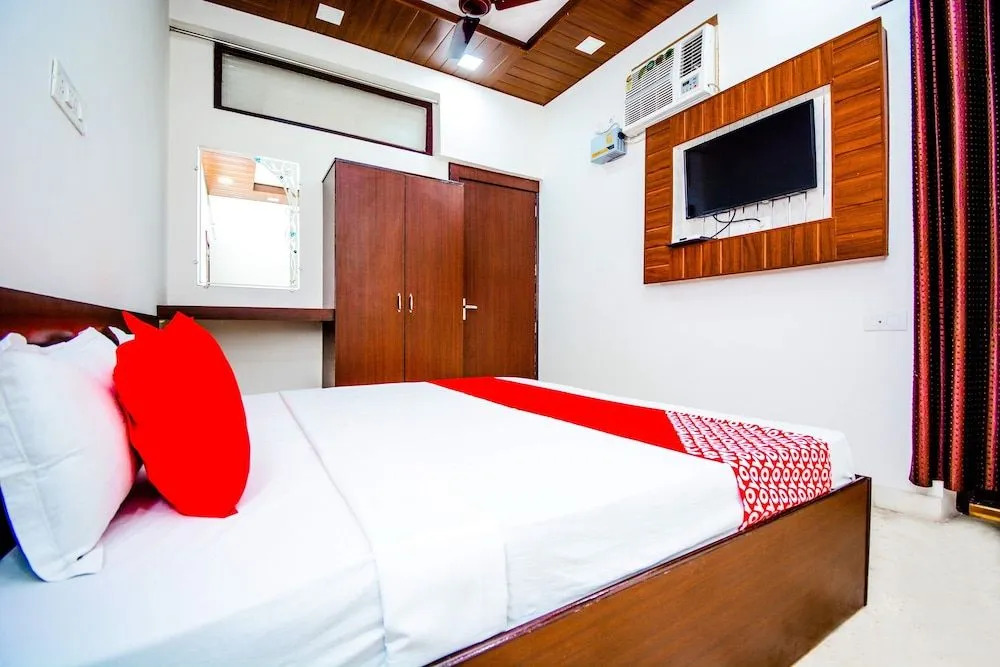 Hotel Mubarak by OYO Rooms