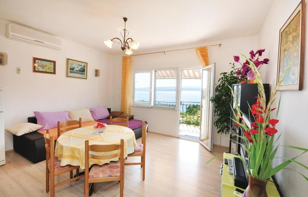 Beautiful Apartment in Lokva Rogoznica With 2 Bedrooms and Internet