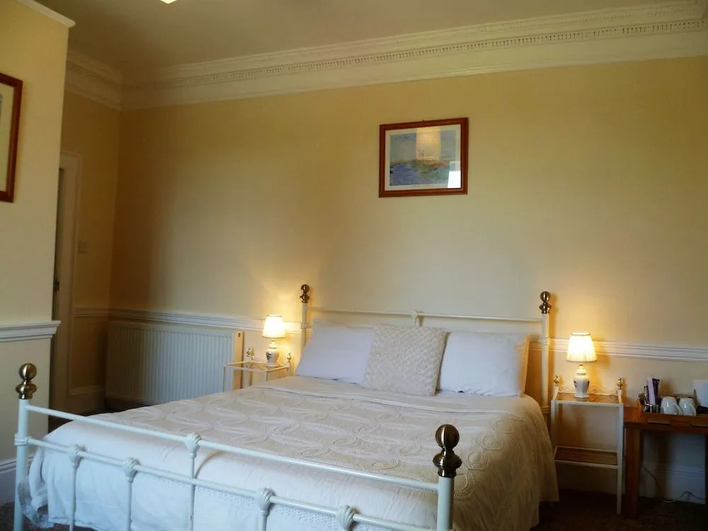 Aberllynfi Riverside Guest House