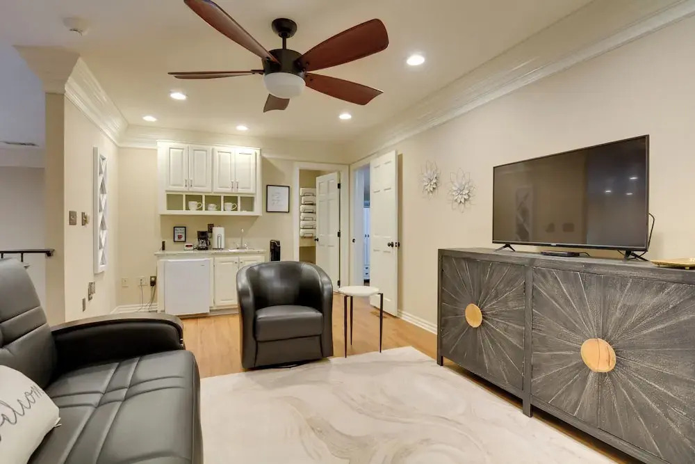 Luxe Home w/ Private Pool & Game Room in Vinita