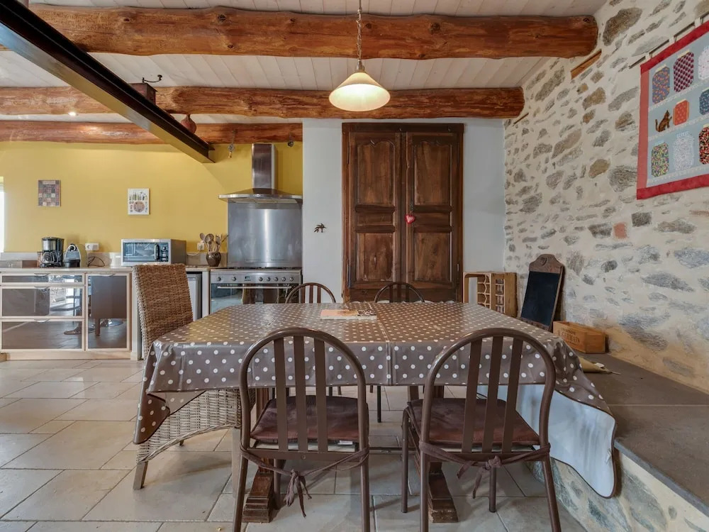 Holiday Home Saint-Beauzire near Pauillac Castle