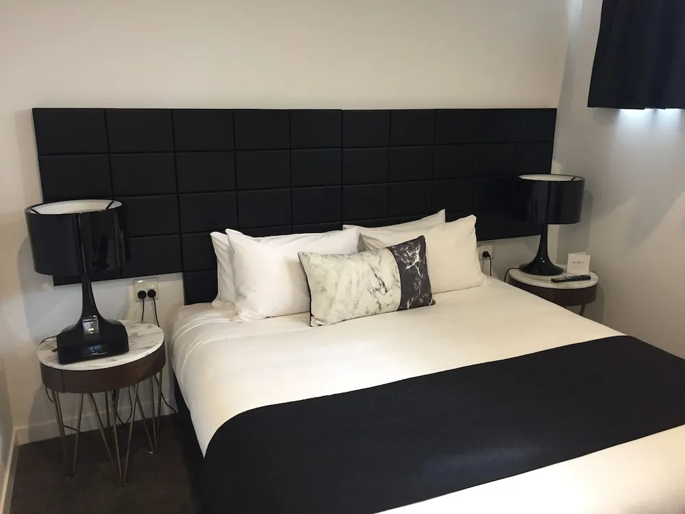 Top Level Large One Bedroom Apartment