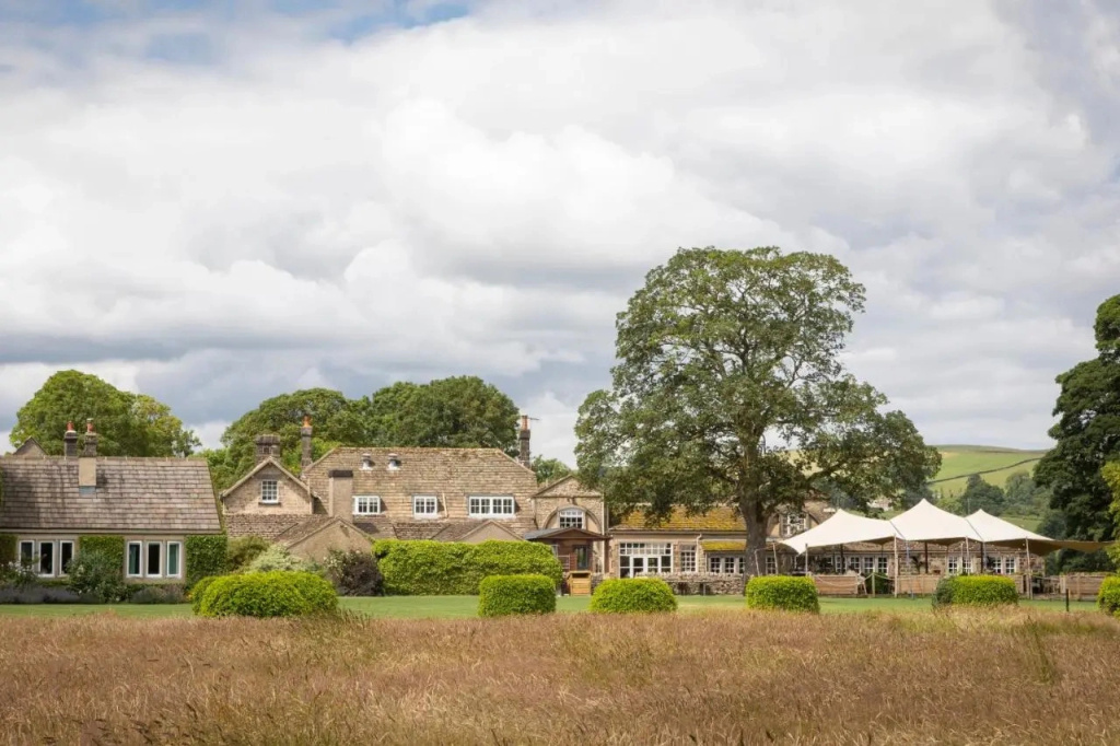 CBH The Devonshire Arms Hotel