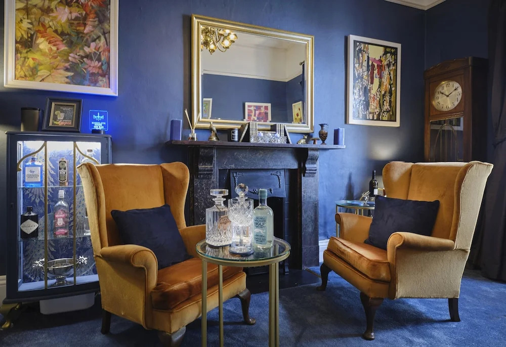 Highcliffe House
