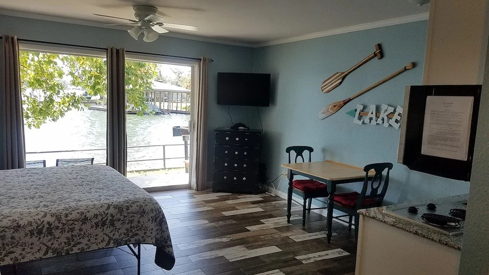 Willow Beach Resort