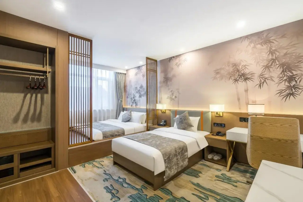 Chonpines Hotel (Beijing Wangfujing Nanluoguxiang Store)