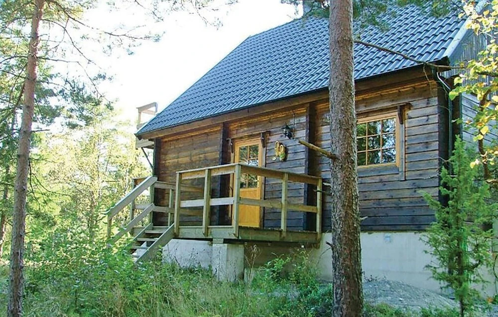 Beautiful Home In Munkedal With Wifi