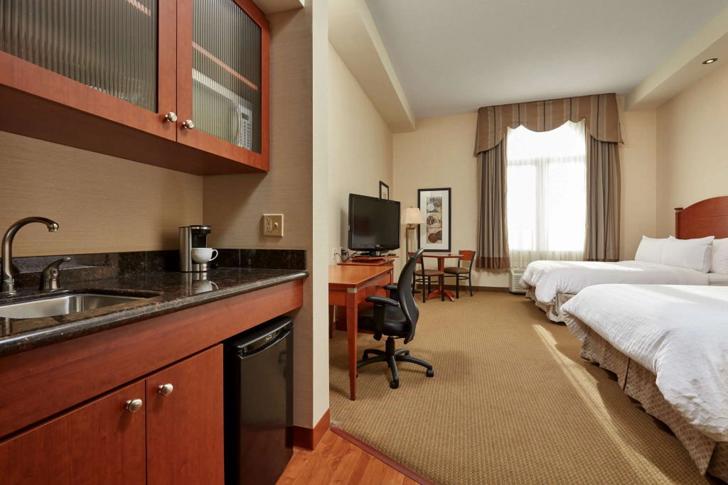 Best Western Plus Orangeville Inn & Suites