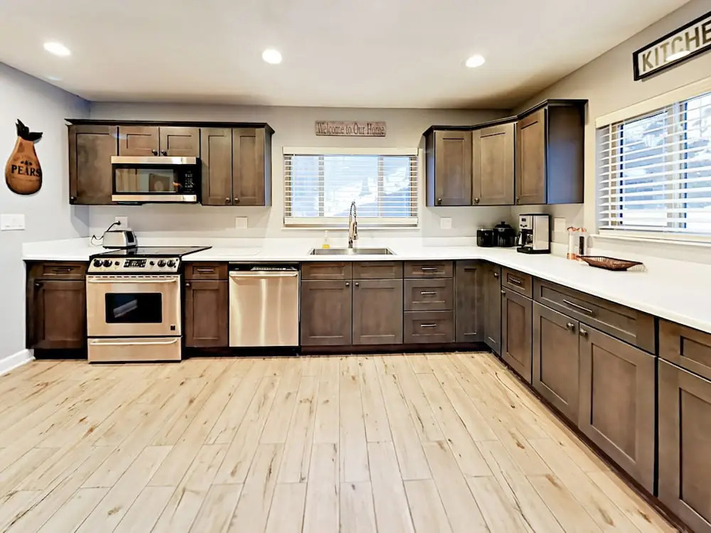 Dynasty - 4 Br Home
