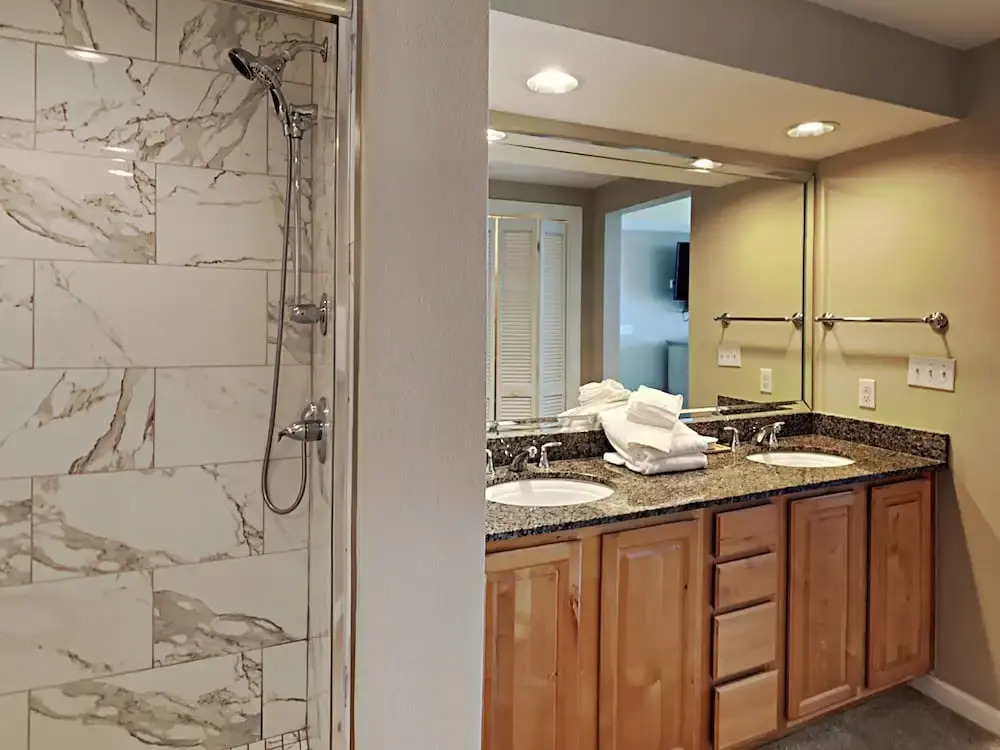 The Colonnades #603 by Southern Vacation Rentals