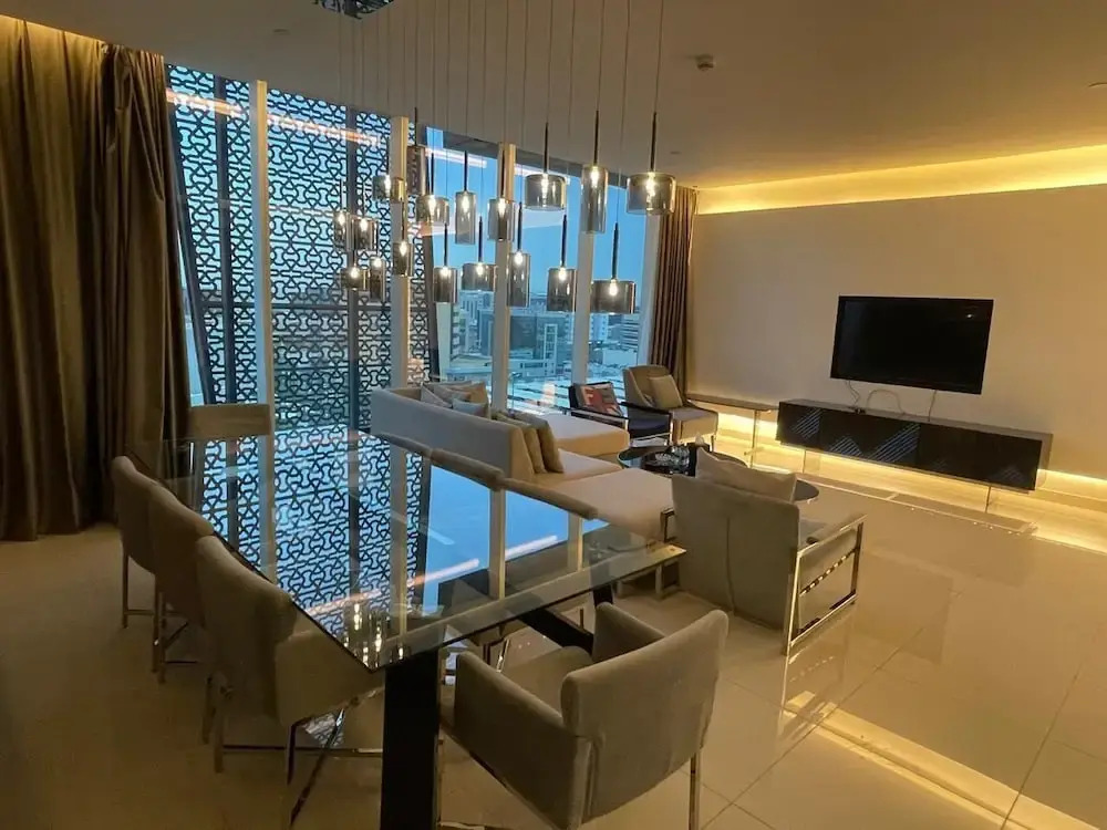 4Leisure Suites DAMAC Esclusiva Towers