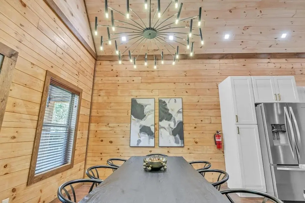 Ern803 - Beary Blue Oasis 2 Bedroom Cabin