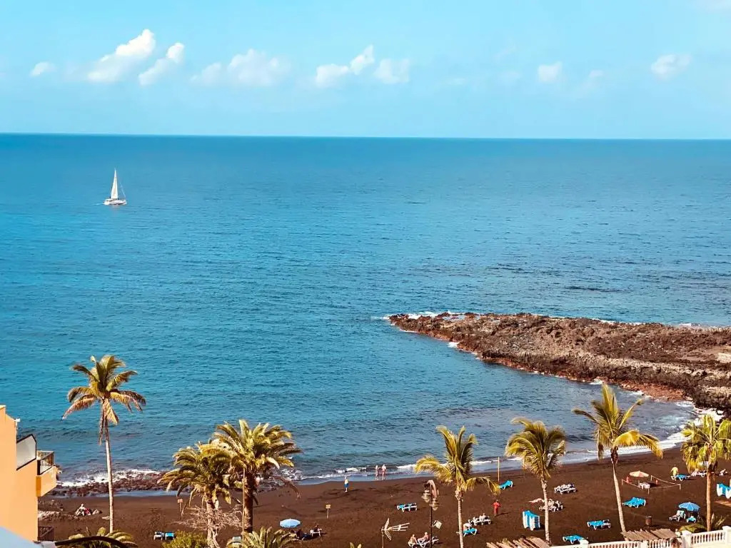 One bedroom appartement with sea view shared pool and balcony at Puerto de Santiago 1 km away from the beach
