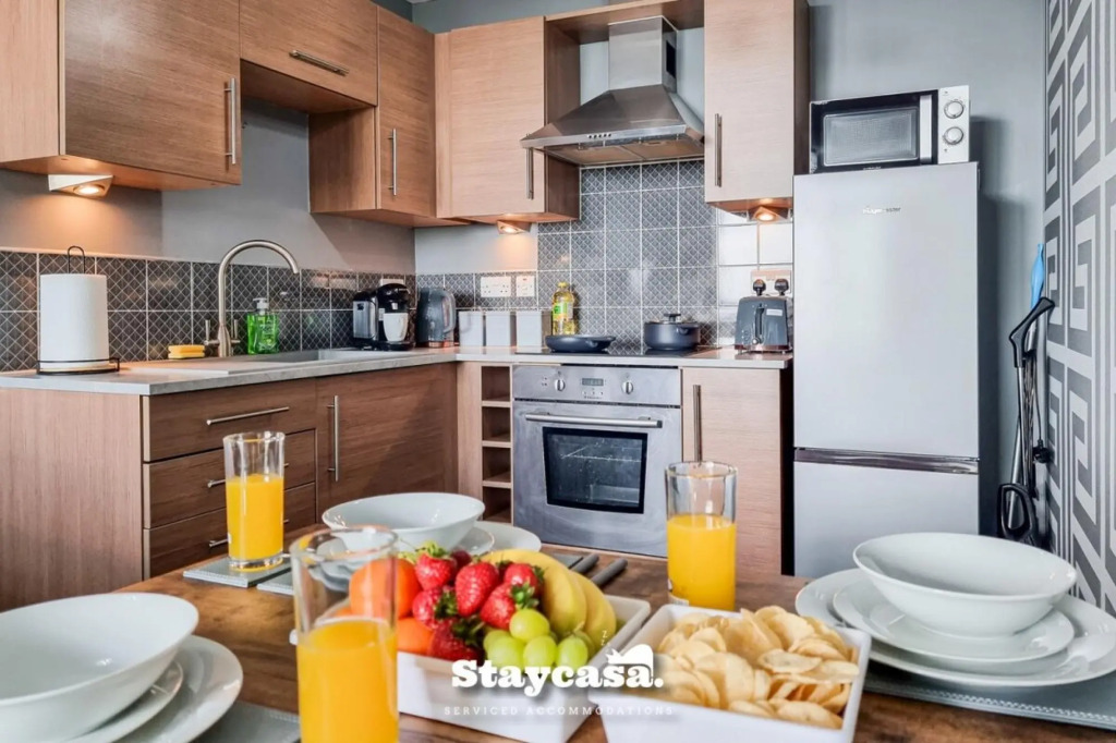Luxury 1 bed Apartment Beautiful View With Parking
