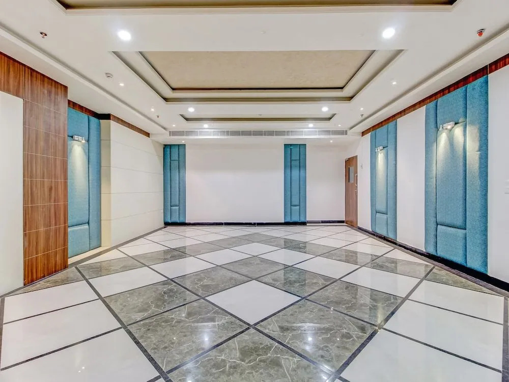 Oyo 43979 Hotel Urbanite
