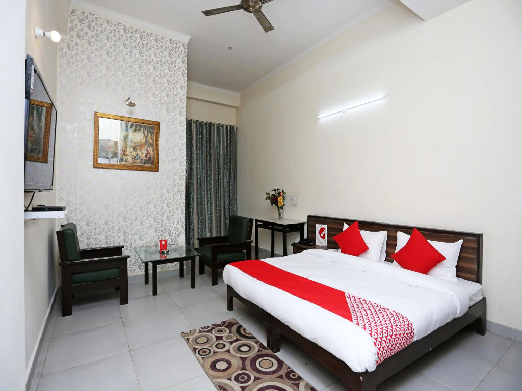 OYO 14100 Hotel D Meridien