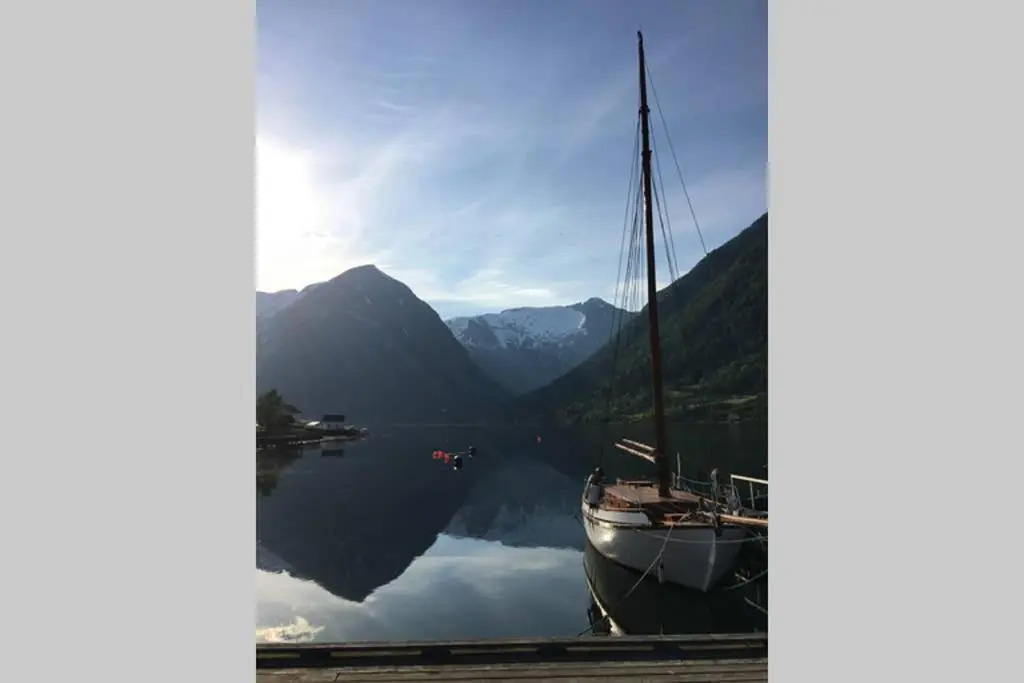 Balestrand Fjordapartments Holmen 19A