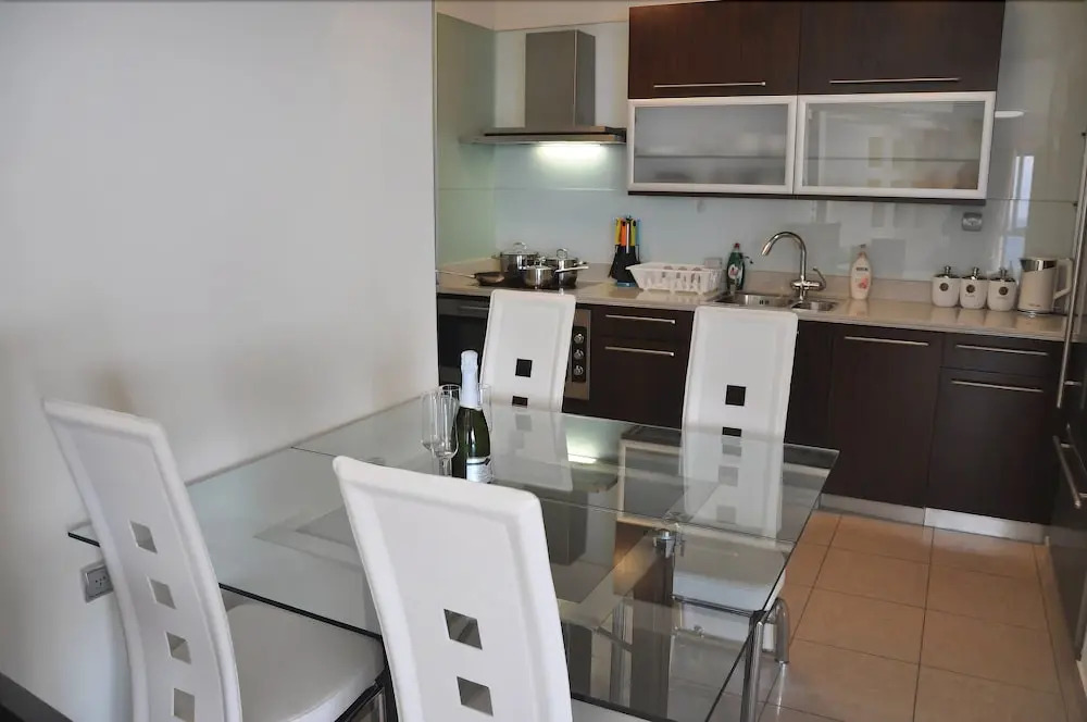 Isra Home Luxury Apartment with Sea View