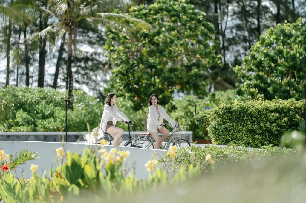 Andaman Pool Villas, Maikhao Beach Phuket